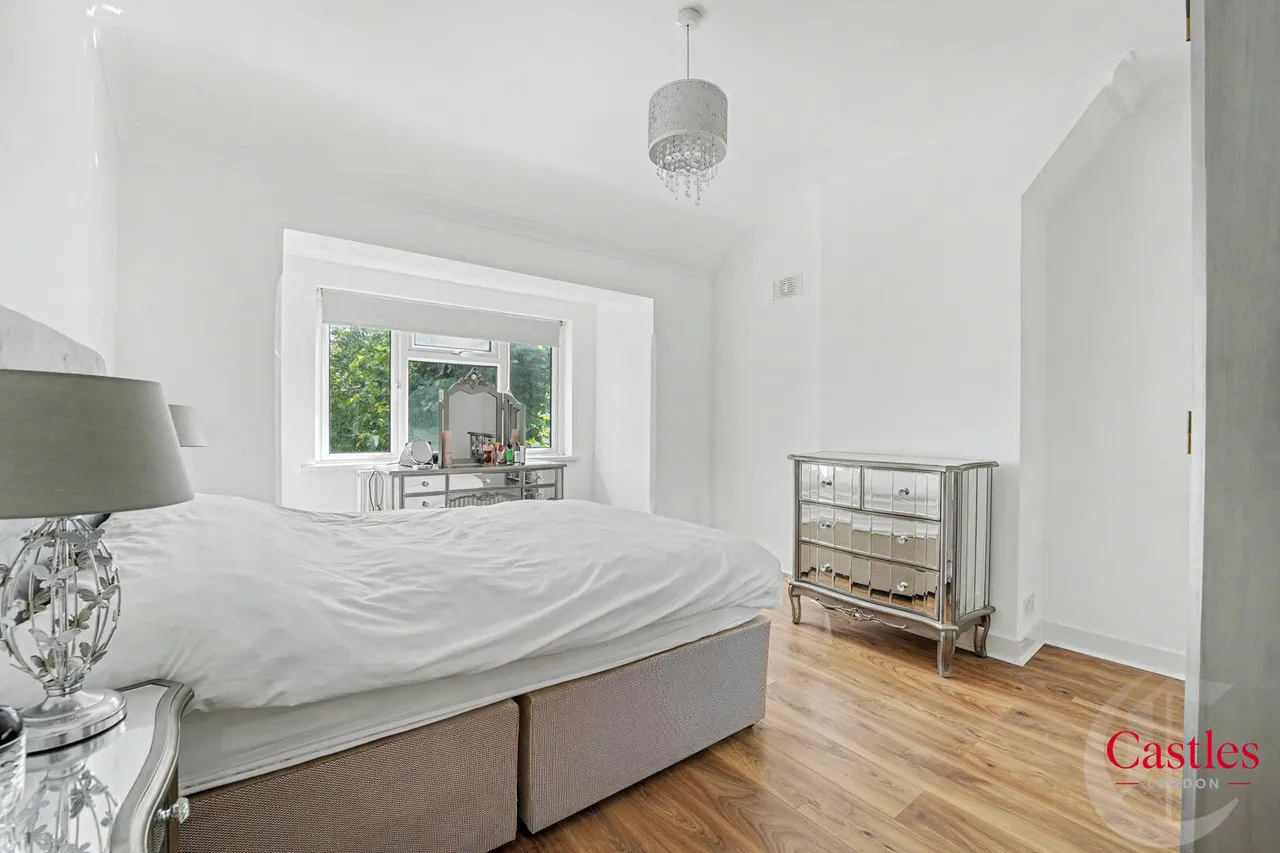 First Avenue, Enfield, EN1, photo 12