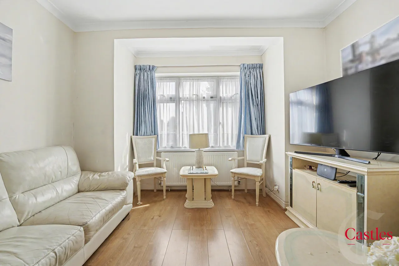 First Avenue, Enfield, EN1, photo 24