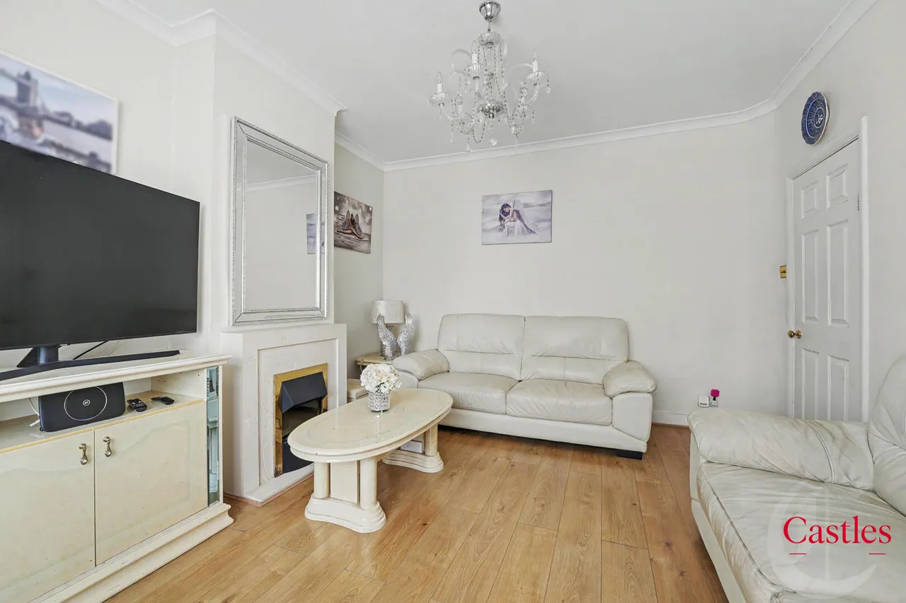 First Avenue, Enfield, EN1, photo 23