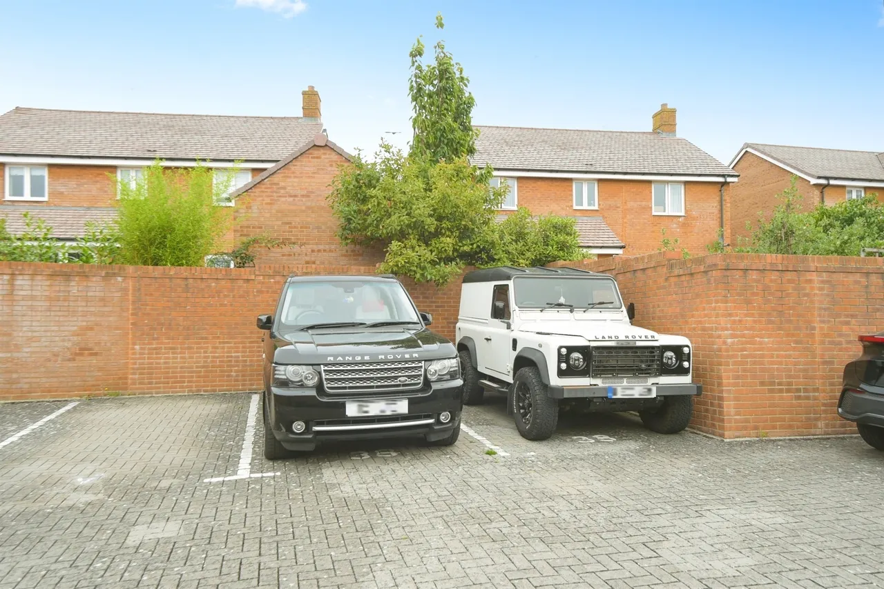 Dakota Drive, Calne, SN11, photo 14