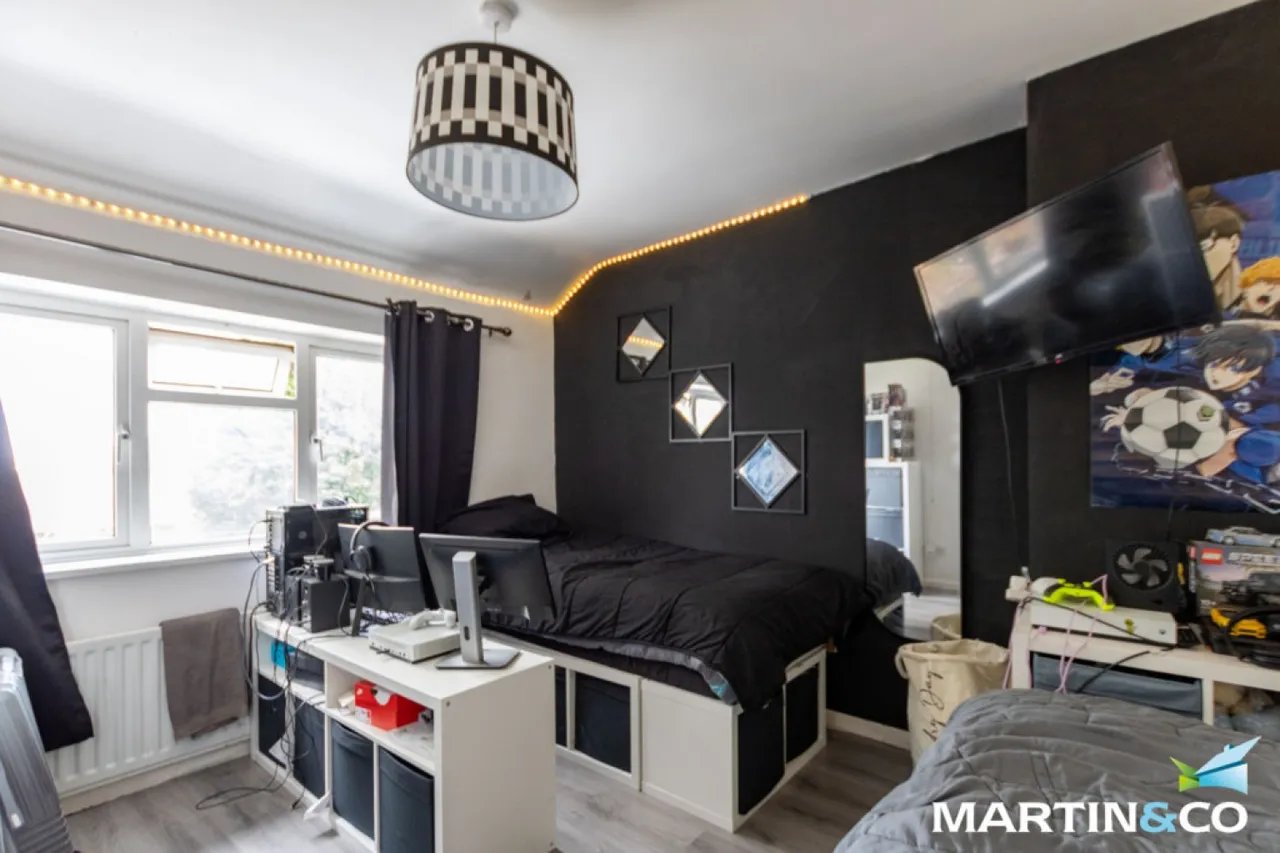 Tame Road, Oldbury, B68, photo 8