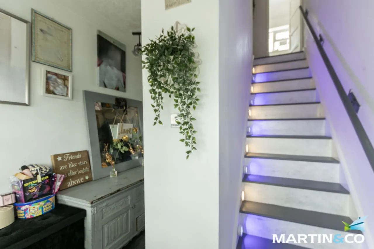 Tame Road, Oldbury, B68, photo 6