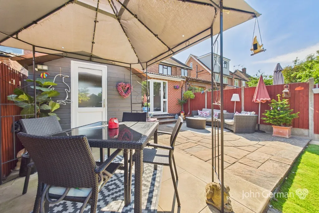 Holt Drive, Loughborough, photo 22