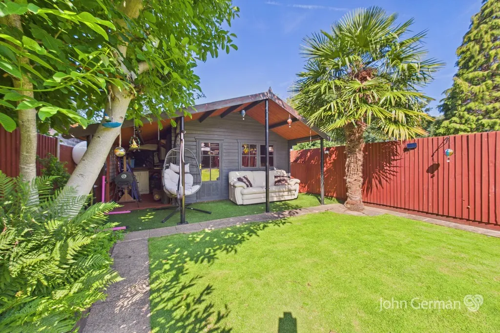 Holt Drive, Loughborough, photo 21
