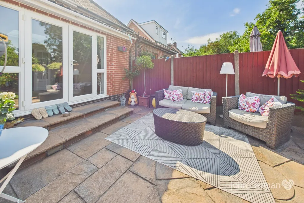 Holt Drive, Loughborough, photo 20