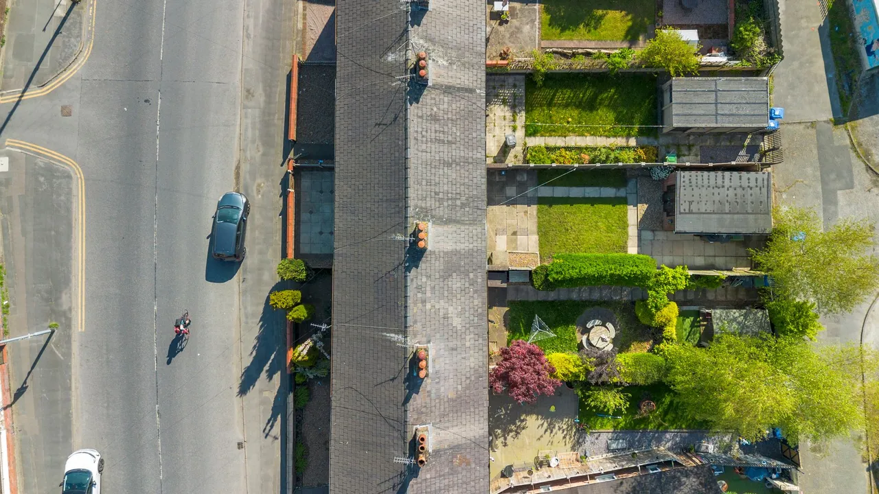 Thelwall Lane, WARRINGTON, Warrington, WA4 1NF, photo 17
