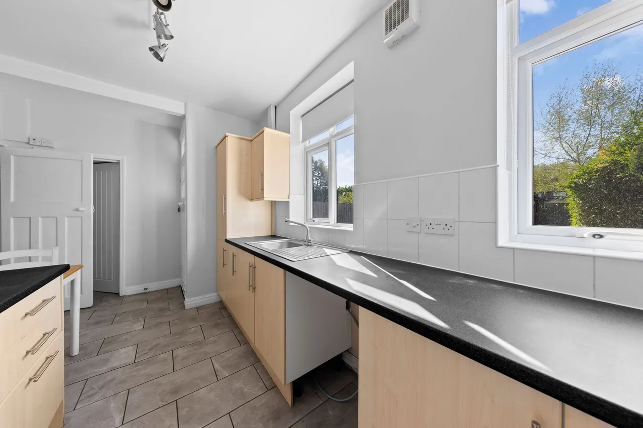 Thelwall Lane, WARRINGTON, Warrington, WA4 1NF, photo 5