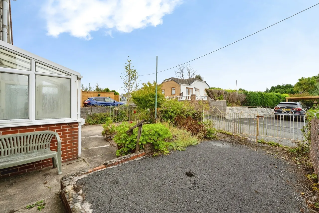 Glebe Road, Loughor, SA4, photo 19