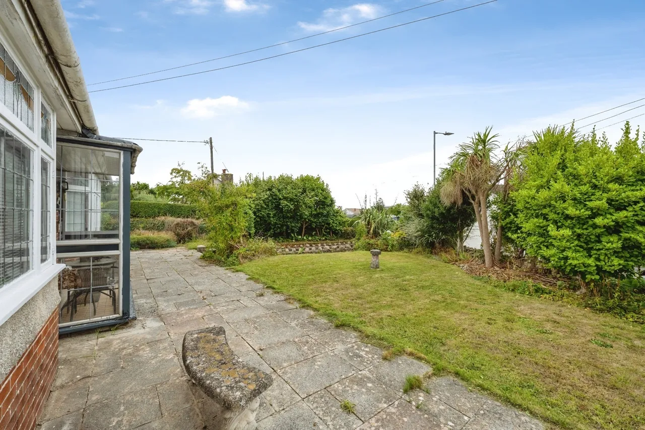 Glebe Road, Loughor, SA4, photo 6