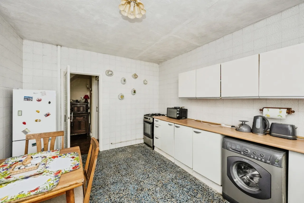 Glebe Road, Loughor, SA4, photo 10