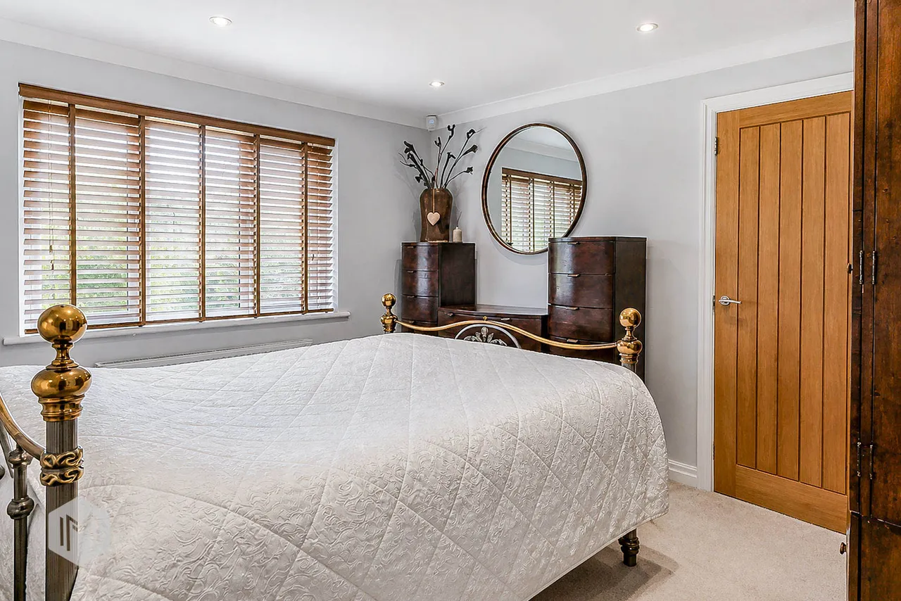 Grange Park Road, Bromley Cross, Bolton, BL7 9YA, photo 5