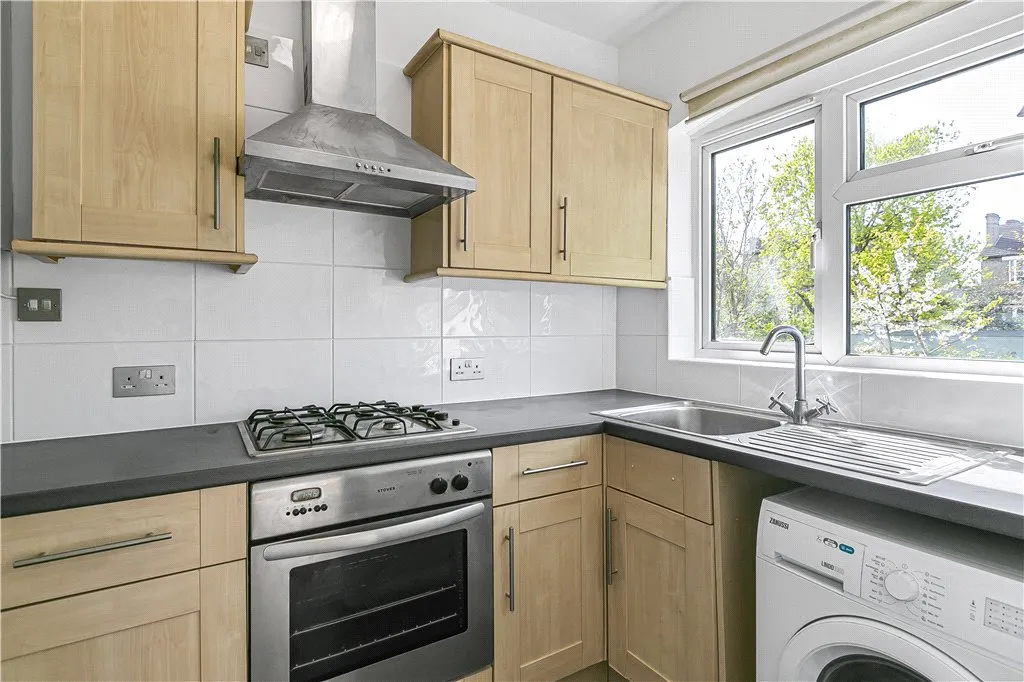 Gracefield Gardens, London, SW16, photo 10