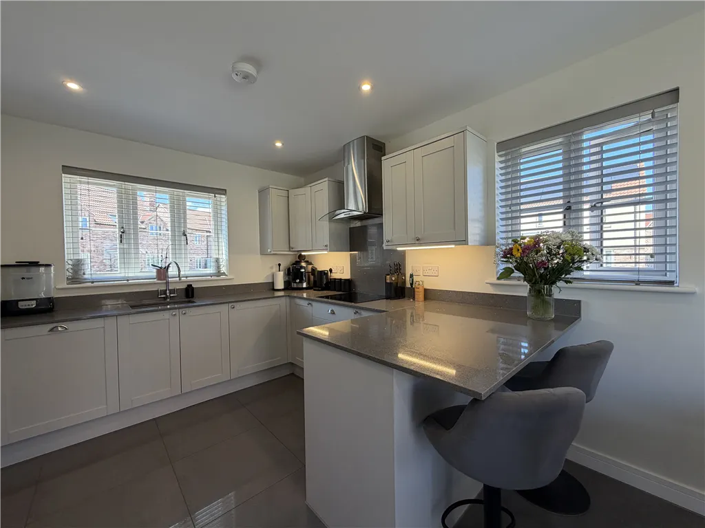 Lemuel Burt Way, West Winch, PE33, photo 7