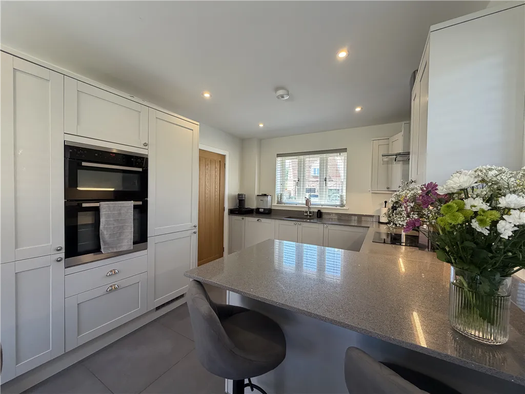 Lemuel Burt Way, West Winch, PE33, photo 4