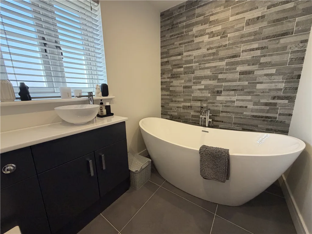 Lemuel Burt Way, West Winch, PE33, photo 12