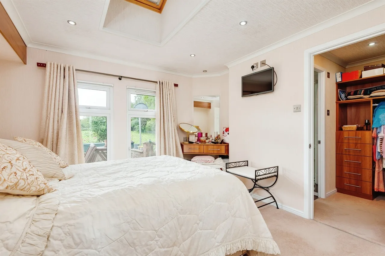 Chester Road, Helsby, WA6, photo 14
