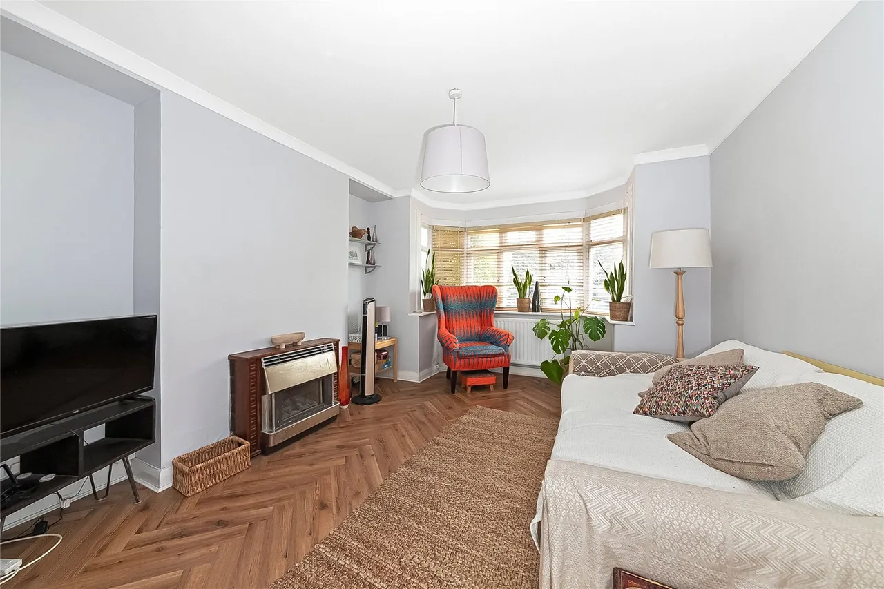Covington Way, London, SW16, photo 2