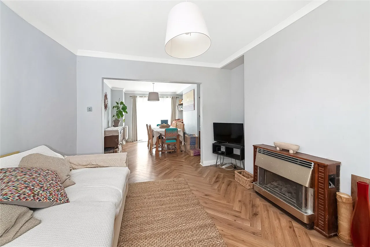 Covington Way, London, SW16, photo 3