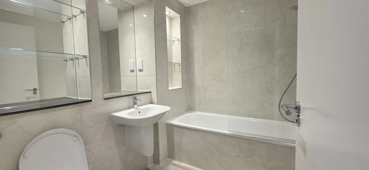 Montrose Crescent, Wembley, HA0, photo 6