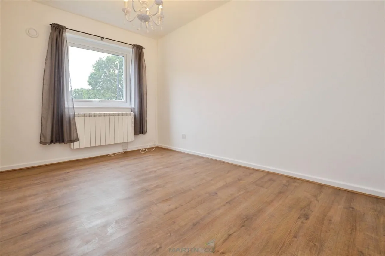 Parkside, Cliffe Woods, Rochester, photo 6