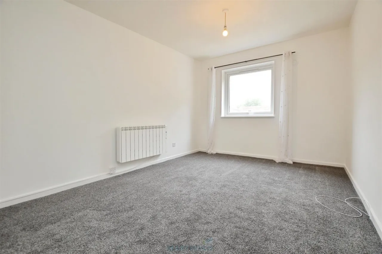 Parkside, Cliffe Woods, Rochester, photo 4