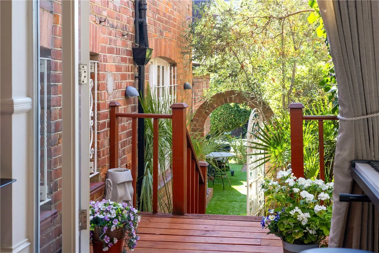 Worple Road, London, SW19, photo 9