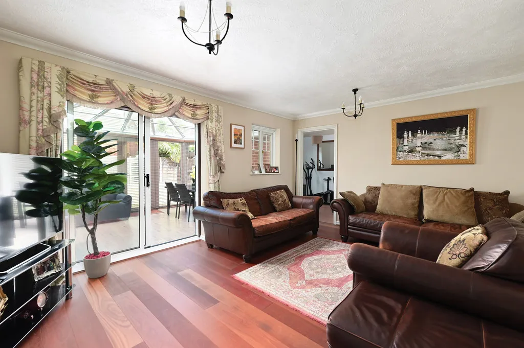 Old Forge End, Sandhurst, GU47, photo 3