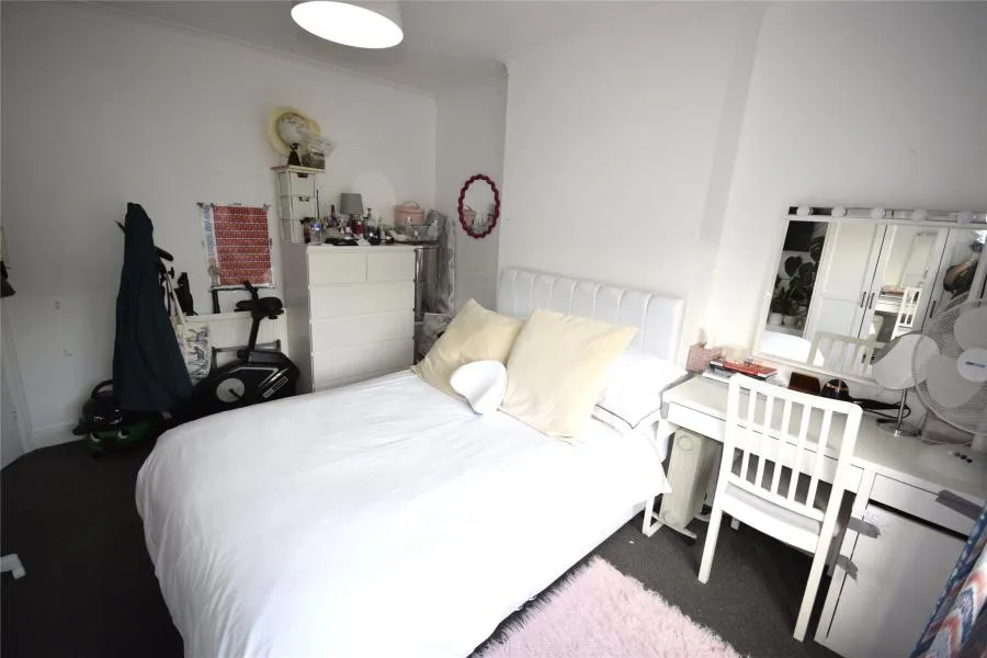 Dorset Road, Mitcham, CR4, photo 8