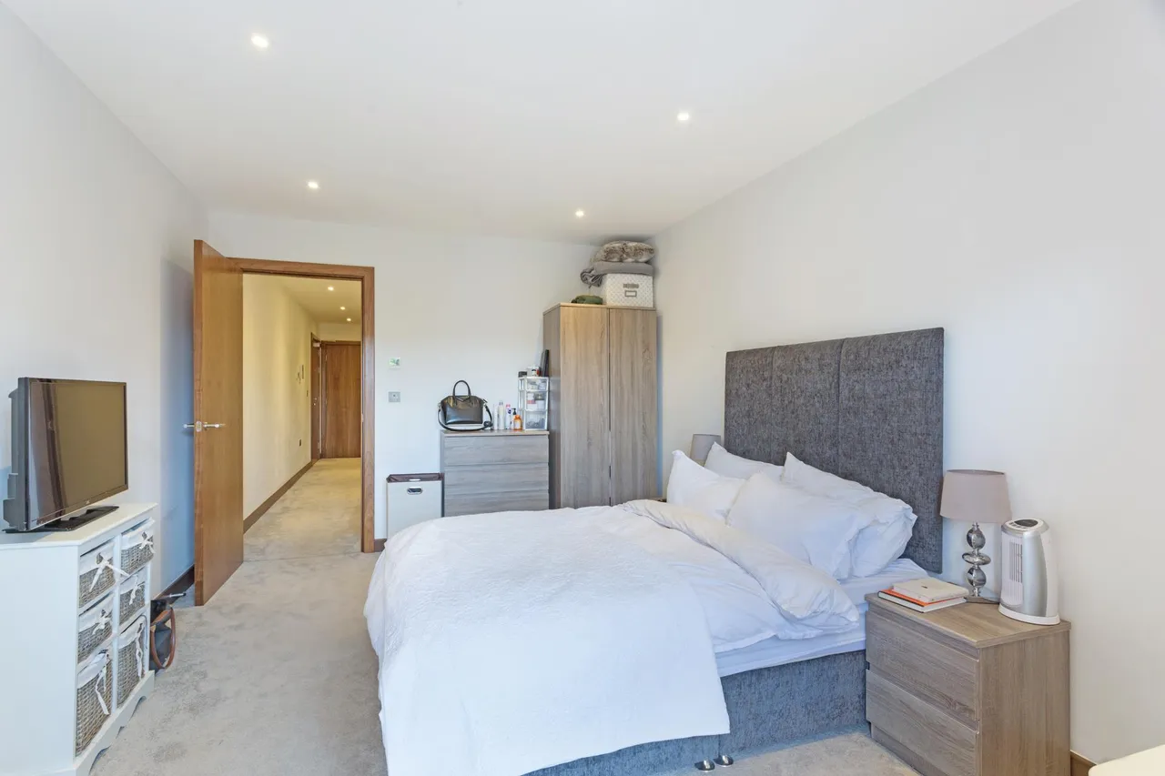 Beaufort Court, West Hampstead, NW6, photo 9