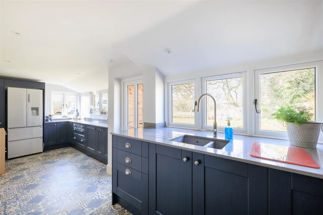 London Road, Brampton, NR34, photo 8