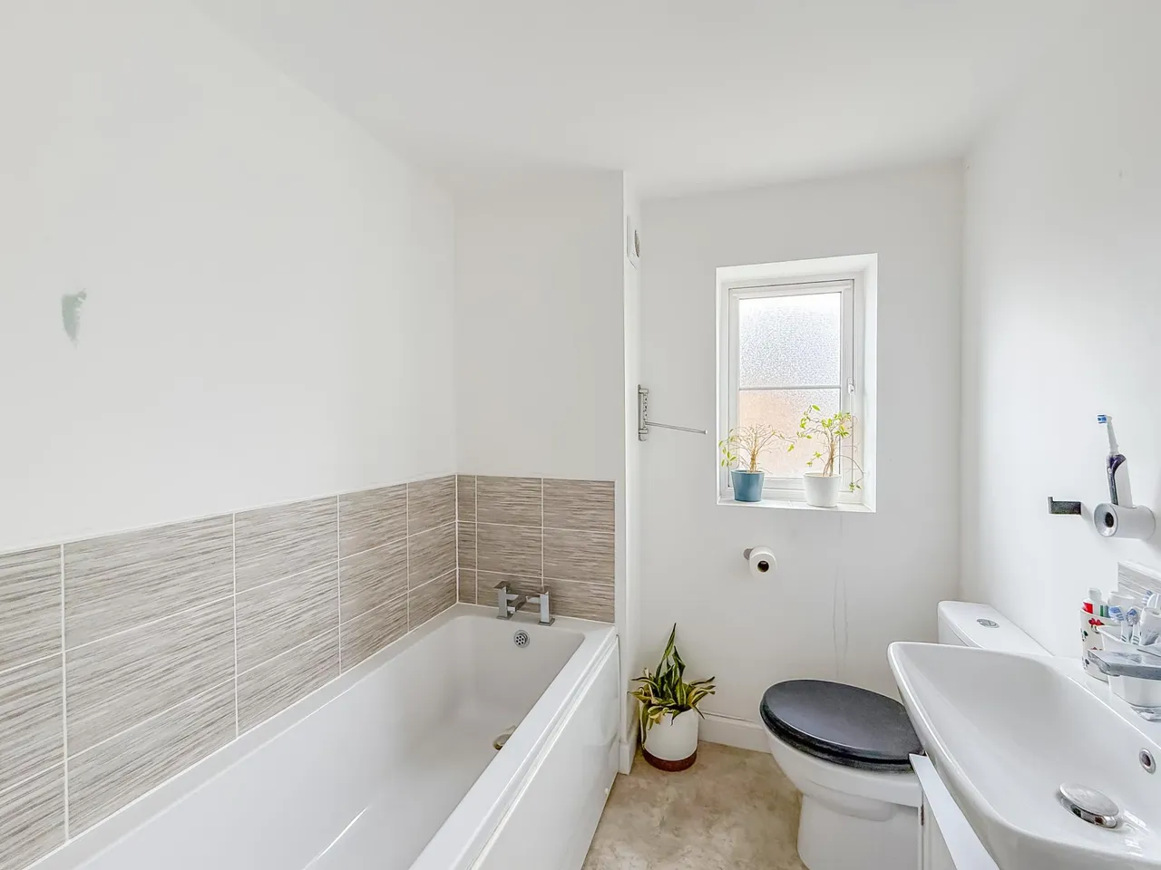 Skylark Avenue, Peacehaven, BN10, photo 13
