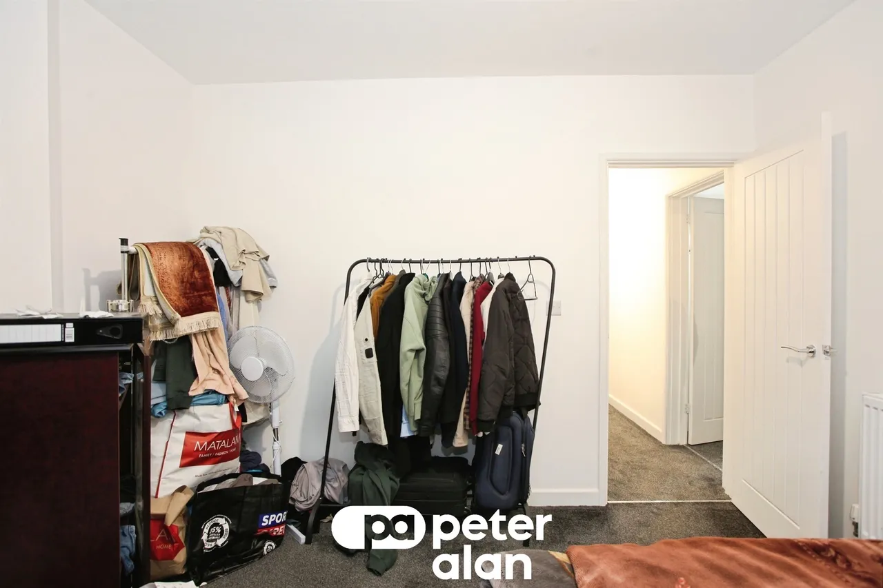 Commercial Street, Blackwood, NP12, photo 10