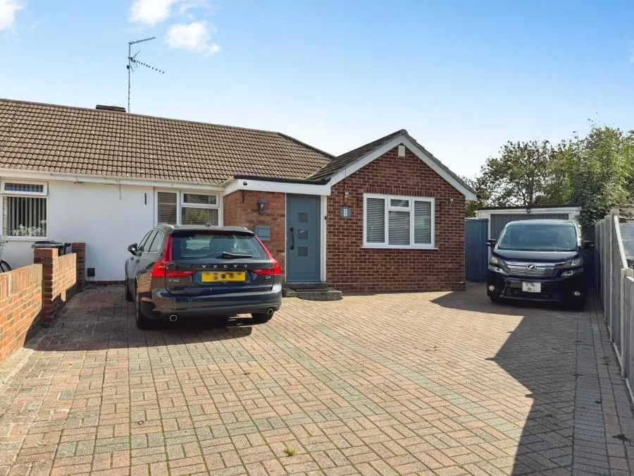 3 bed house for sale, Frampton Close, Woodley, RG5