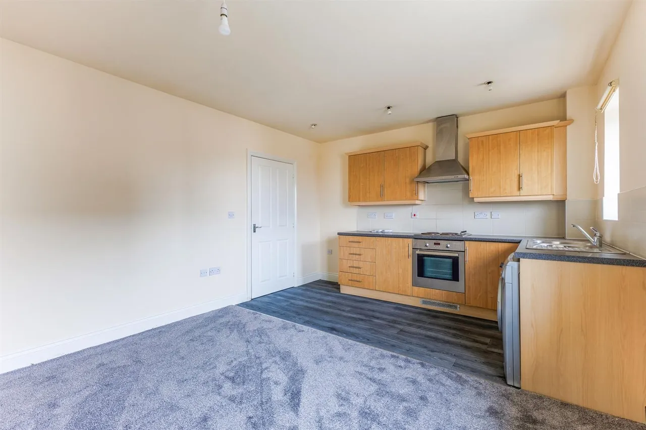 Trent Road, Nuneaton, CV11, photo 2