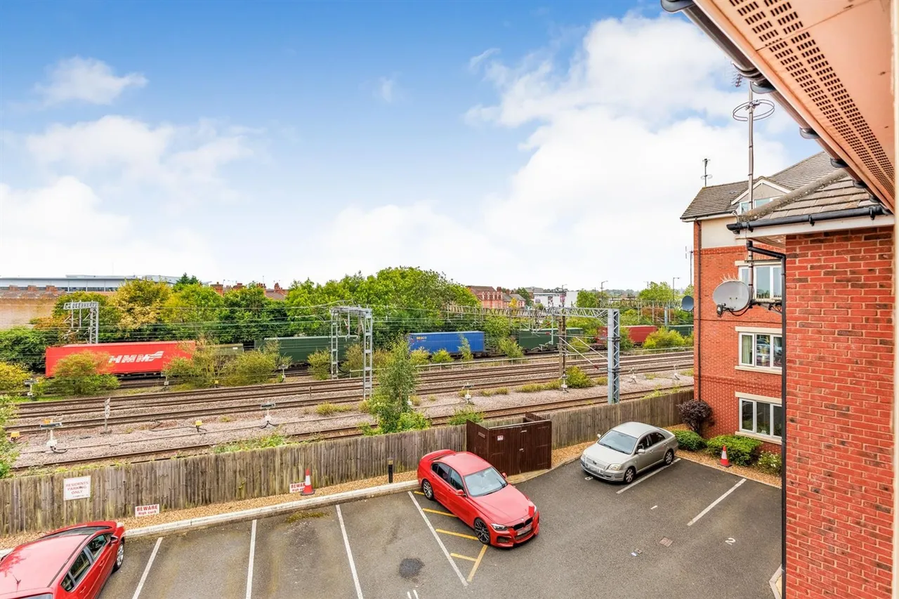 Trent Road, Nuneaton, CV11, photo 13