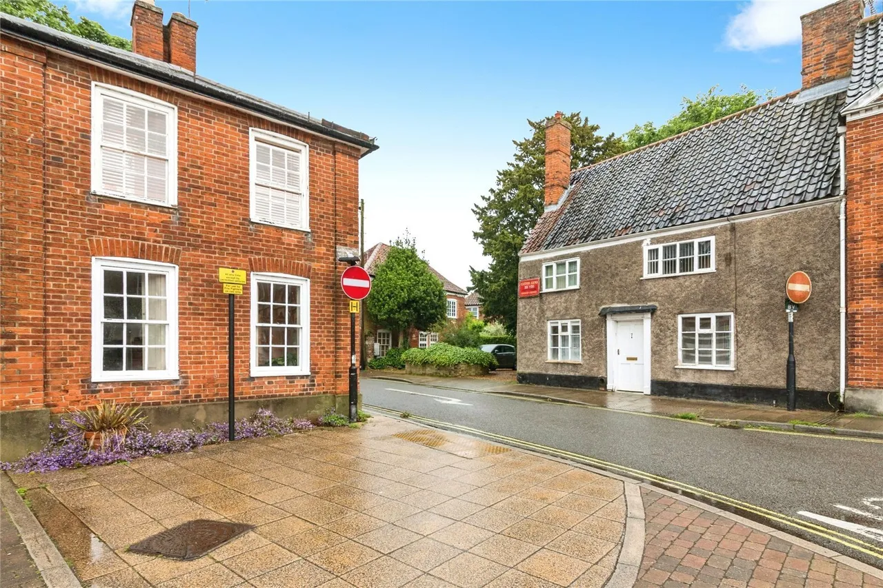 2 bed house for sale — Old Market, Beccles, Suffolk, NR34