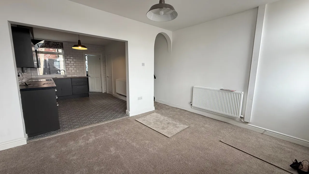 Victoria Street, Goldthorpe, S63, photo 4