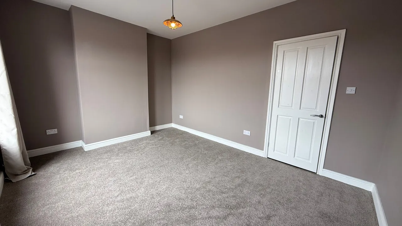 Victoria Street, Goldthorpe, S63, photo 5