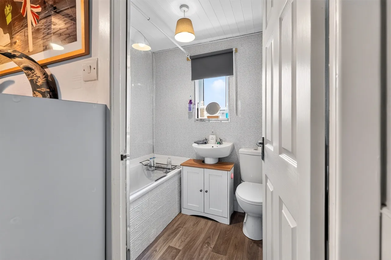 Baillie Drive, Logan, KA18, photo 8