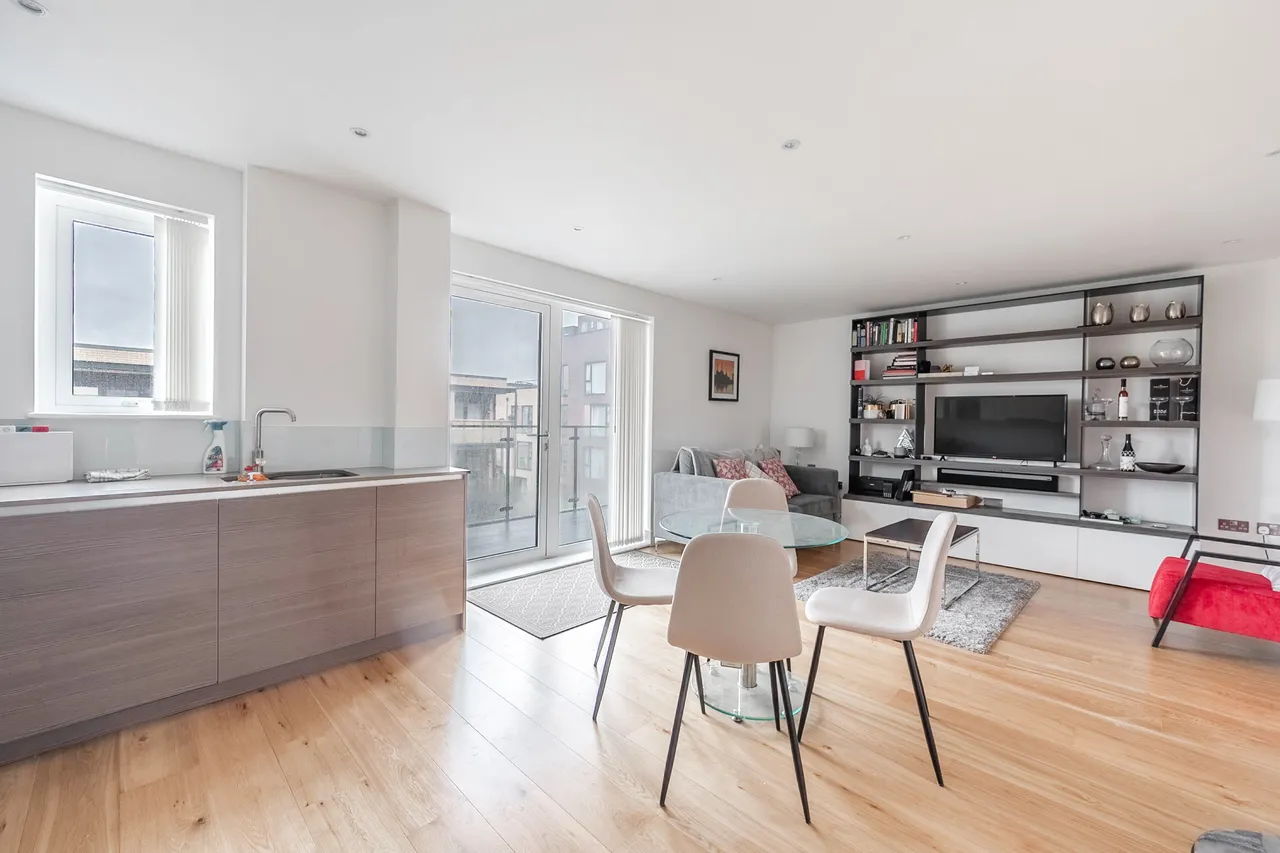 Flat 14, Arrandene Apartments, Silverworks Close, London, photo 9