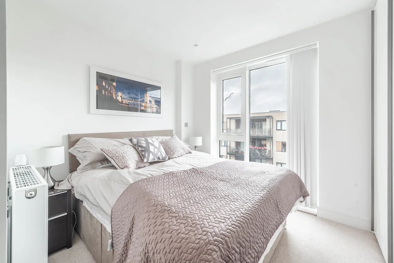 Flat 14, Arrandene Apartments, Silverworks Close, London, photo 2