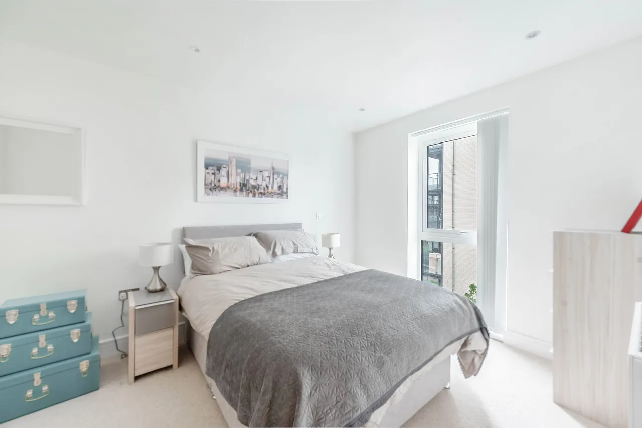 Flat 14, Arrandene Apartments, Silverworks Close, London, photo 4
