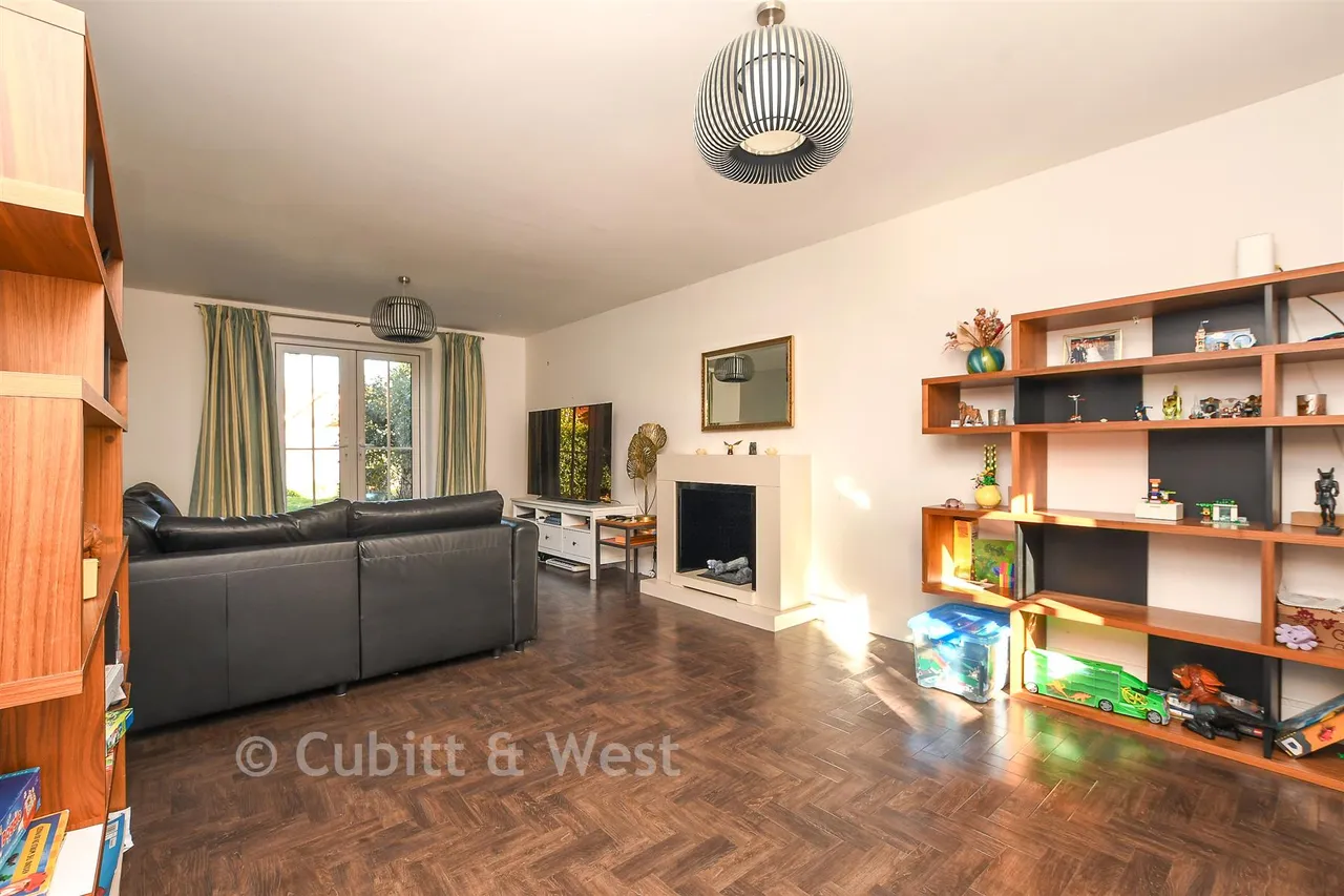 Railfield Gardens, Horley, RH6, photo 8