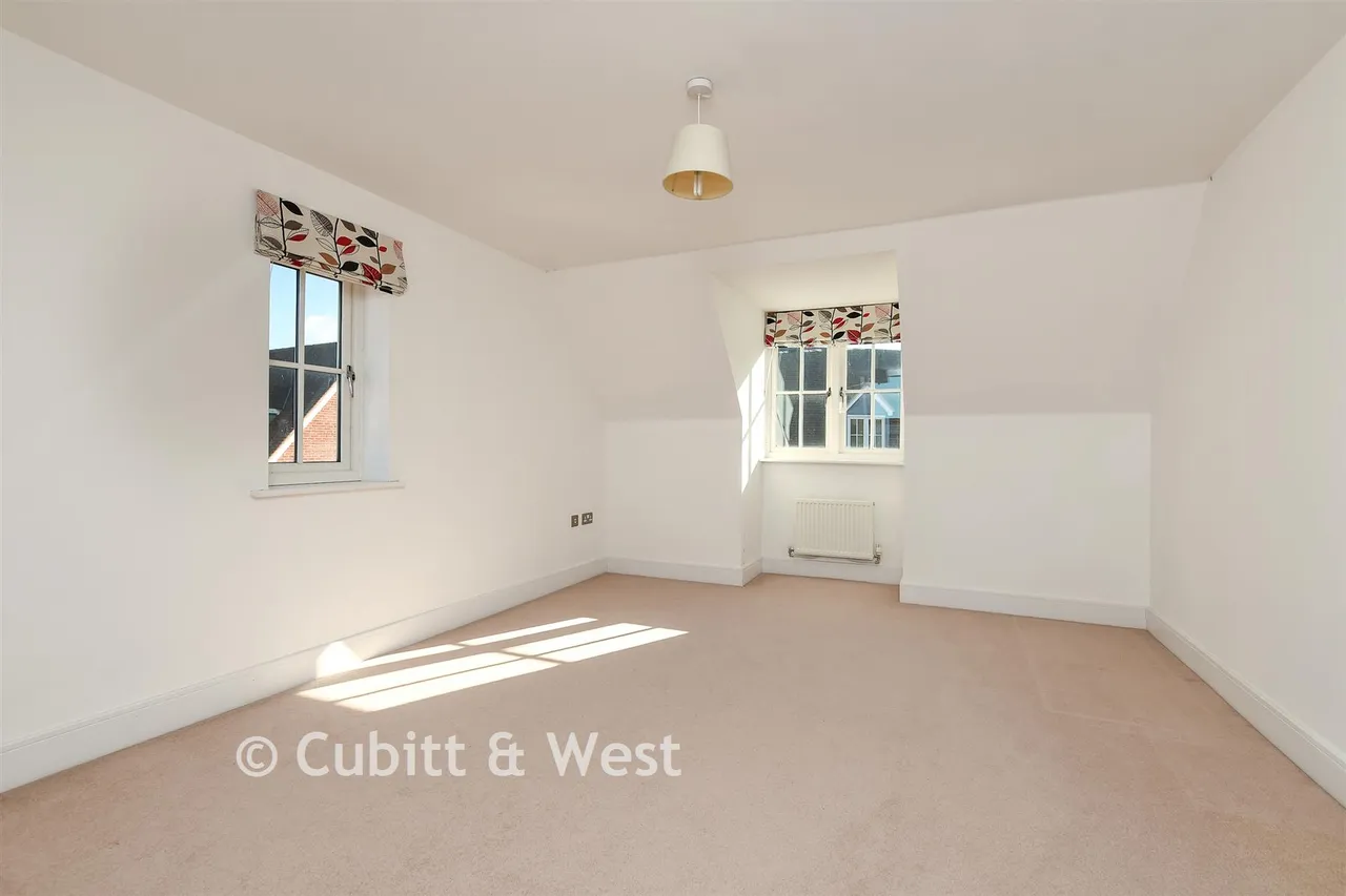 Railfield Gardens, Horley, RH6, photo 17
