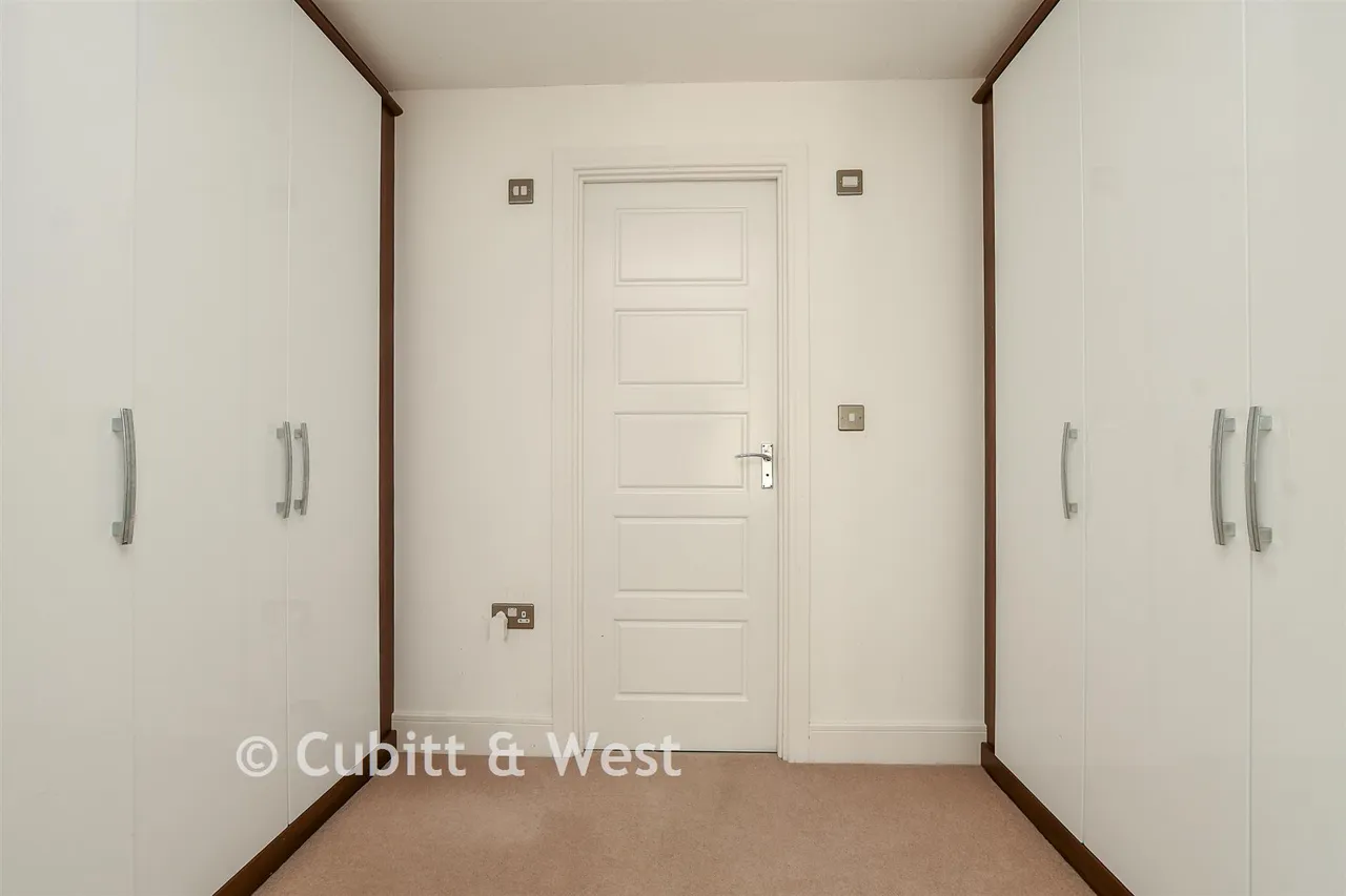 Railfield Gardens, Horley, RH6, photo 12