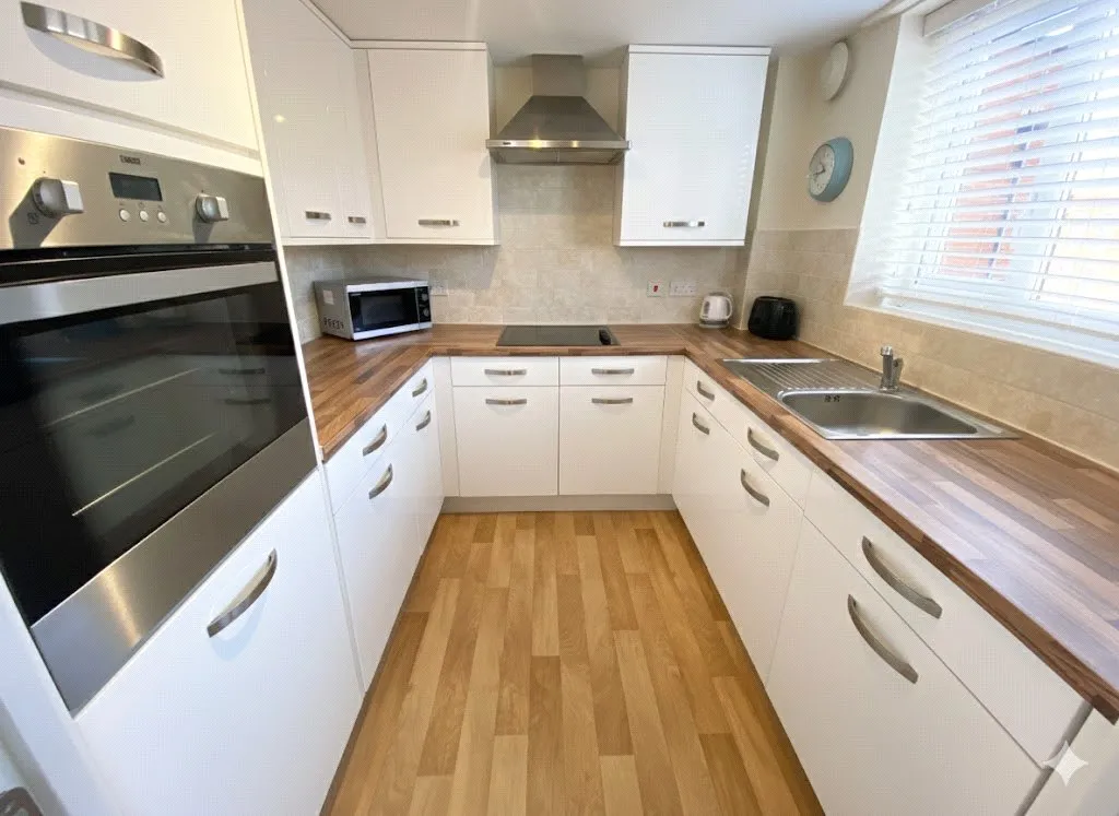 Park Lane, Camberley, Surrey, GU15 3FU, photo 8