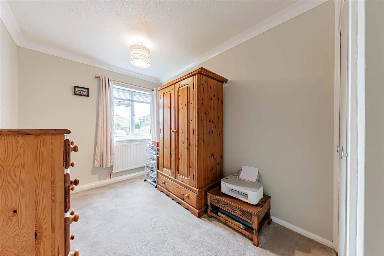 Ashurst Gardens, Margate, Kent, CT9 3HW, photo 15