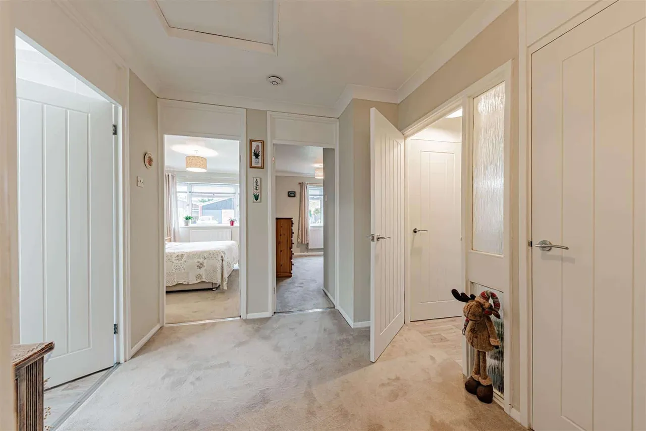Ashurst Gardens, Margate, Kent, CT9 3HW, photo 11