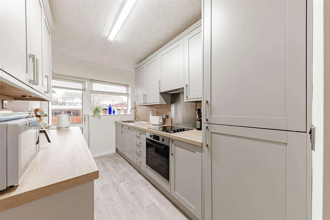 Ashurst Gardens, Margate, Kent, CT9 3HW, photo 7