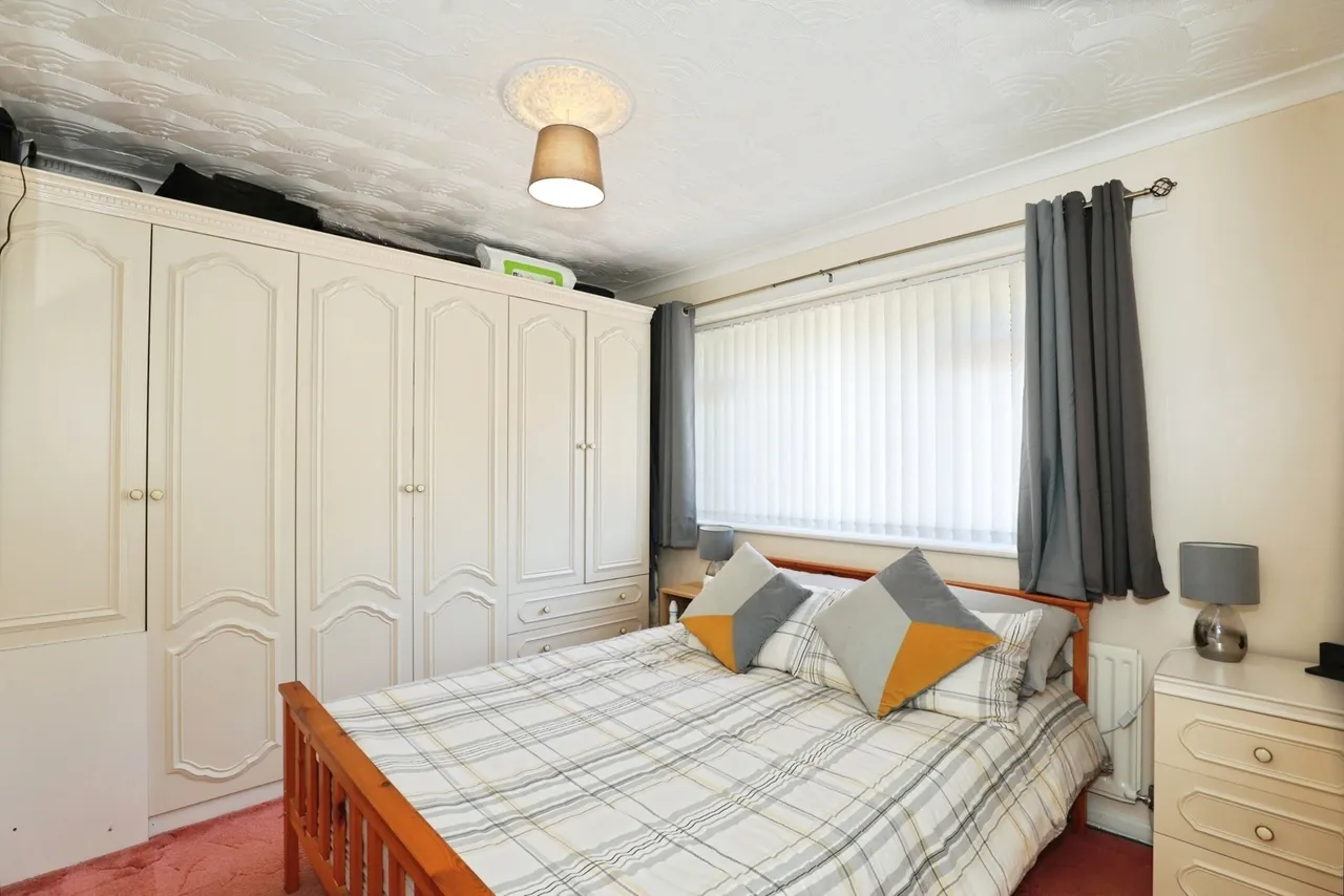 Earls Road, Shavington, Crewe, Cheshire, CW2, photo 9